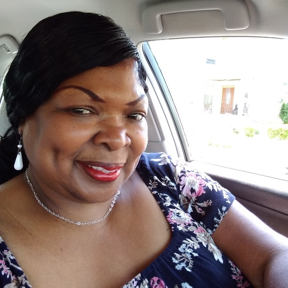 Meet your Posher, Selena